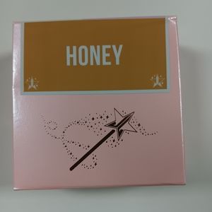 Jeffree Star Luminous Powder Honey